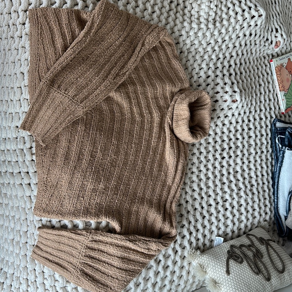 Pink Rose knitted sweater- very lightly used